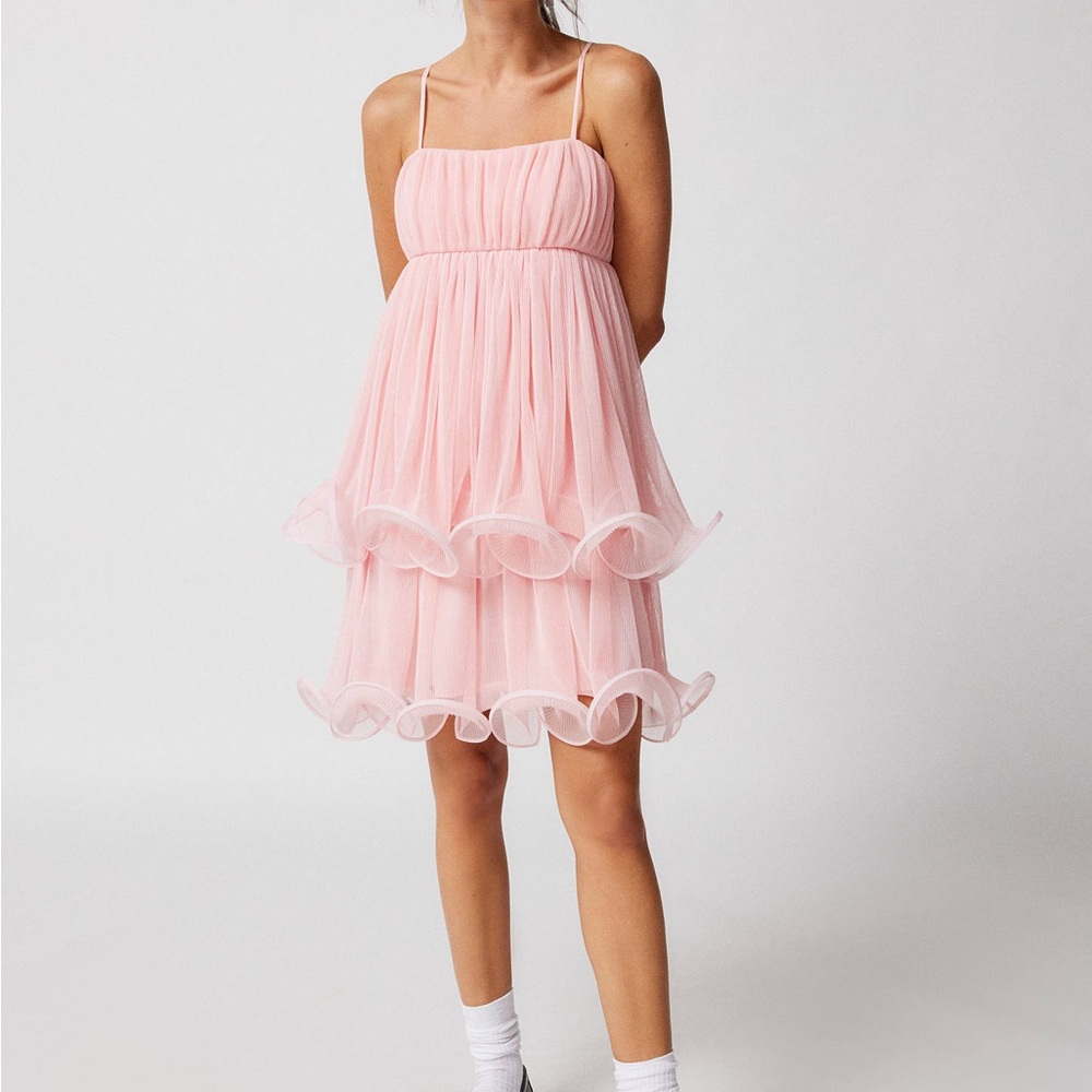 Urban Outfitters Tiered Ruffle Mini Dress – Pink | Size S/P | Excellent